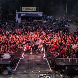 @trutnoff Open Air Festival ♥️

Veliké díky. 🤩 Bylo to krásný.

A co nás čeká?

29.8. Společný koncert s Mňágou v Benátkách nad Jizerou.

30.8. Velichov (samostatný koncert)

📸 @vojta_simacek