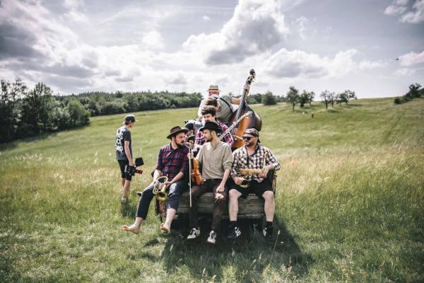 Poletíme? - Třešť, KD Třešť / Tančírna